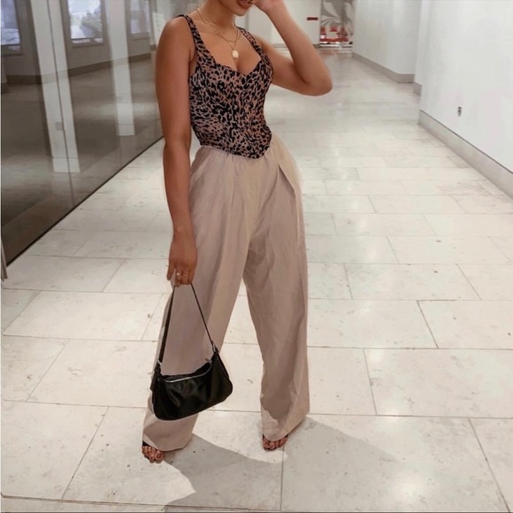 House Of CB ‘Jacqueline’ Leopard Print Devore Corset NWOT - Picture 3 of 16